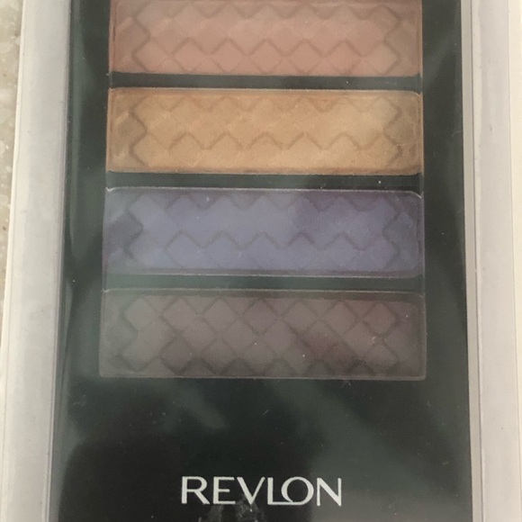 Revlon Eye Shadow Palette ColorStay Sunrise Sunset NWT - Picture 4 of 4